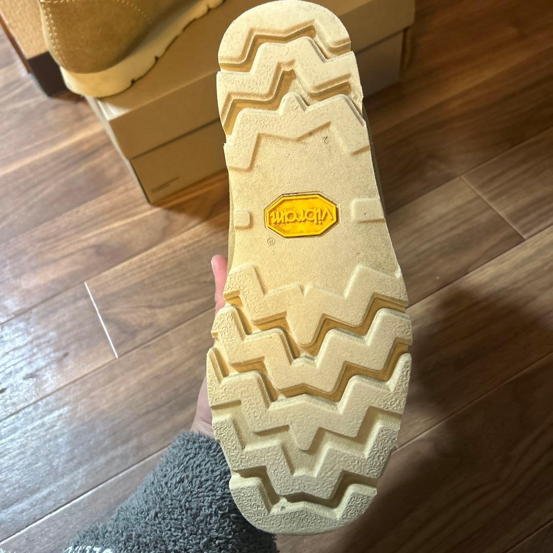 クラークス　ワラビーゴアテックス