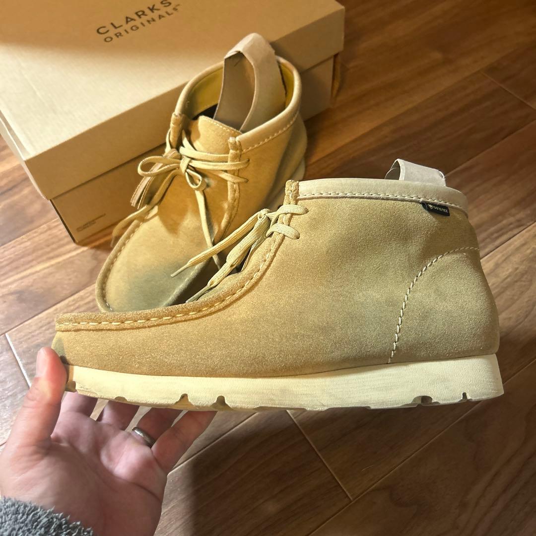 クラークス　ワラビーゴアテックス