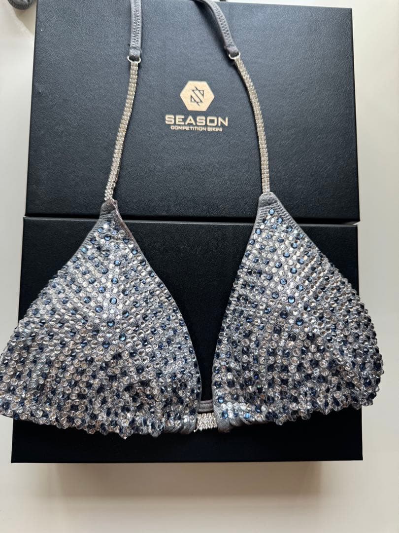 【即購入OK】美品 コンテスト用ビキニ SEASON