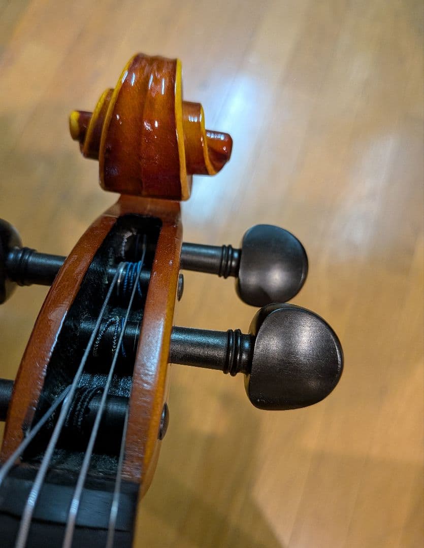 SUZUKIバイオリンNS20 4/4 (本体、弓、ケース、その他付属品6点)