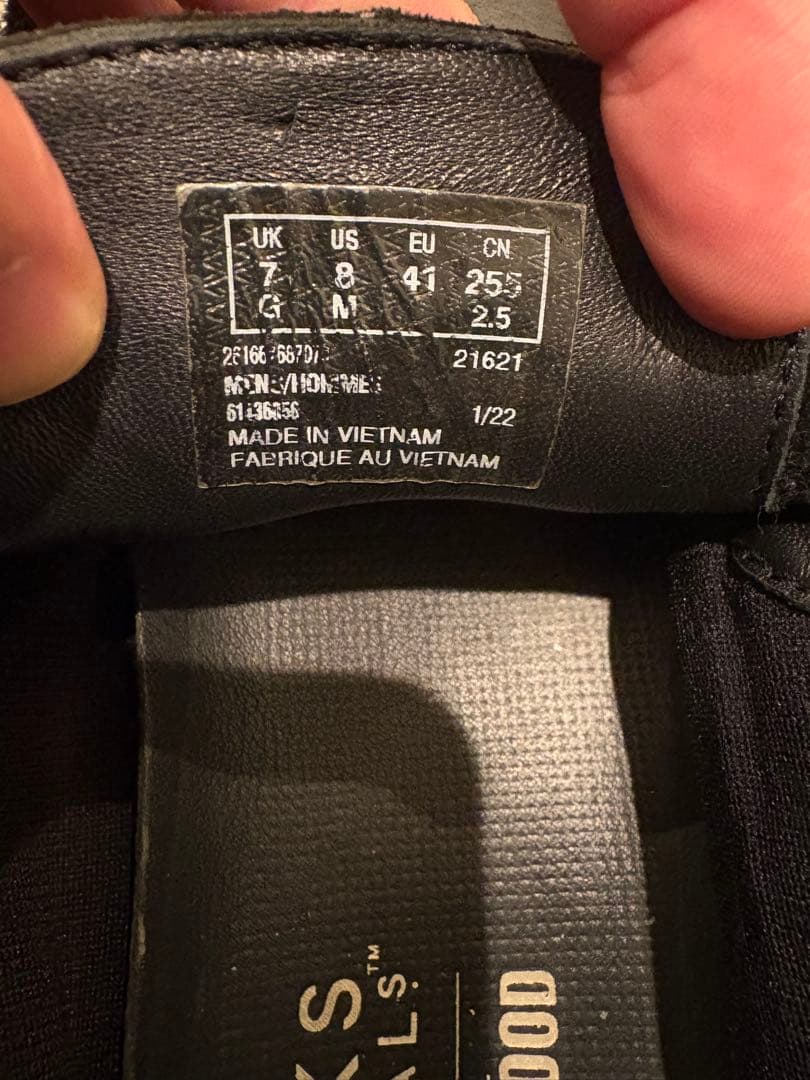 チャック　Neighborhood Clarks WALLABEEGTX