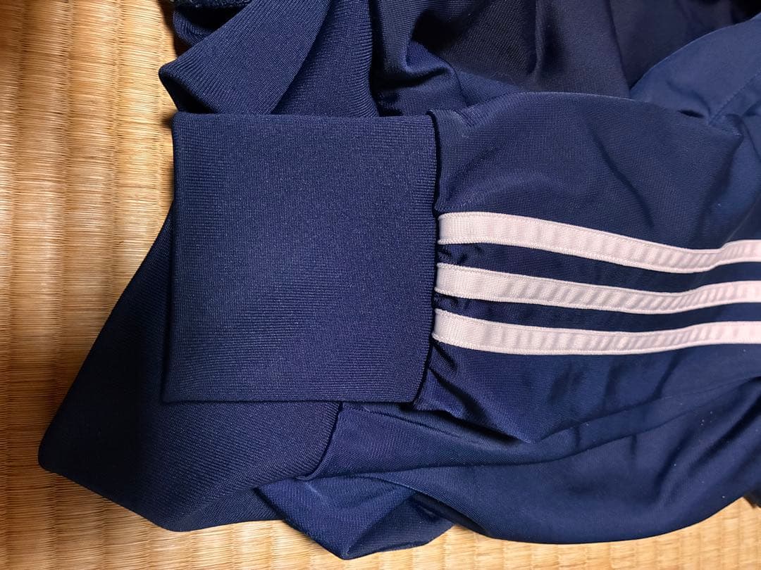 n*i様 アディダスadidasトラックジャケット　ジャージXL ファイヤーバー