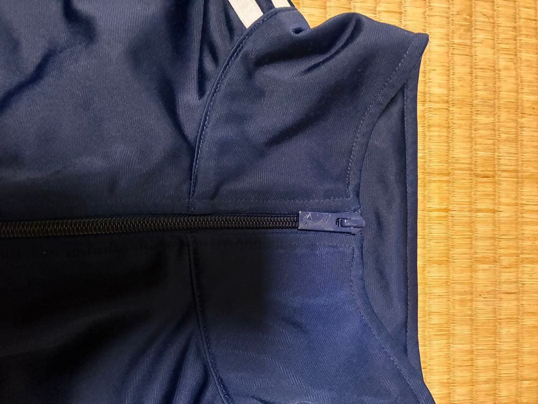 n*i様 アディダスadidasトラックジャケット　ジャージXL ファイヤーバー