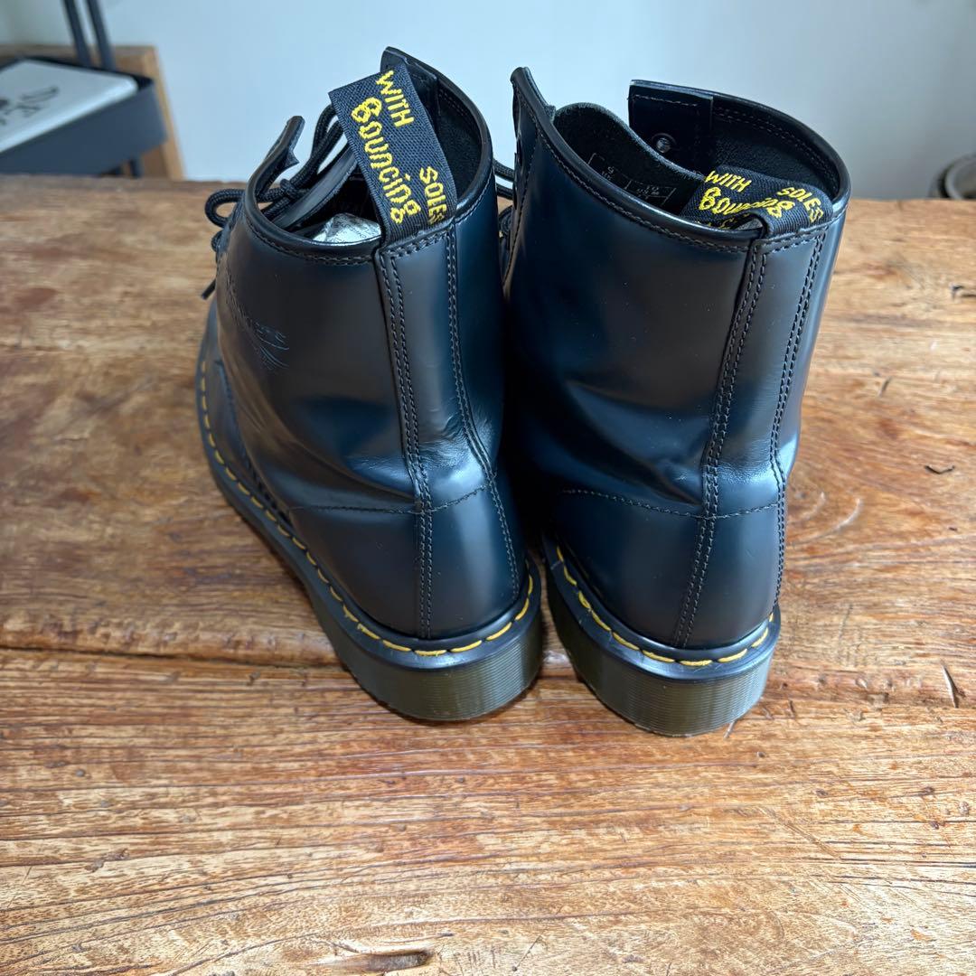 美品ドクターマーチン8ホールネイビー27.5cm