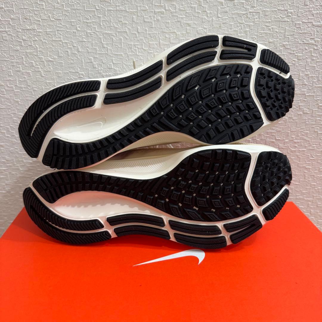 靴 Nike Air Zoom Pegasus 37 'Pale Ivory' 24