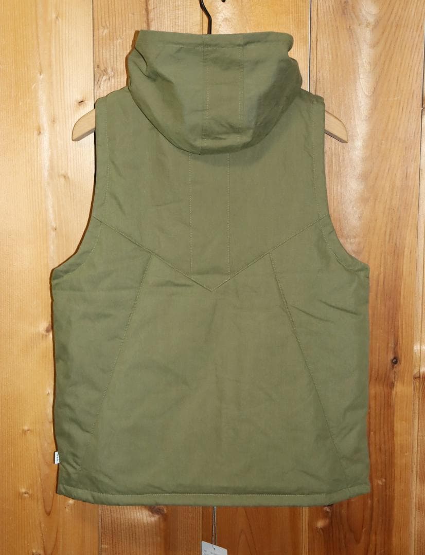 新品 Russeluno リバーシブル ベスト 中綿 (4/M) Ⓗ