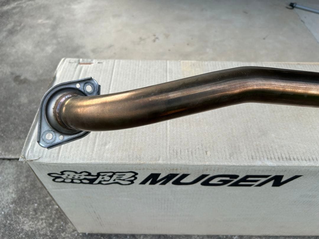 【美品】ヴェゼル RU3後期 MUGENスポーツサイレンサー