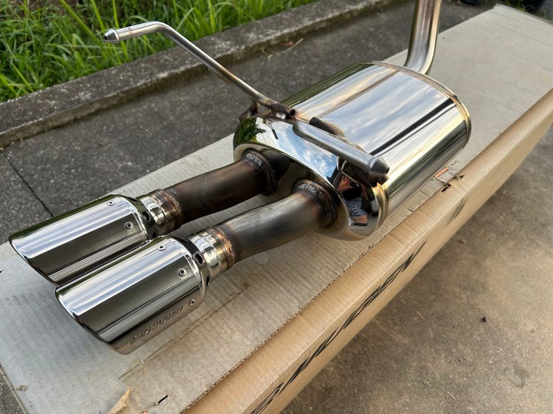 【美品】ヴェゼル RU3後期 MUGENスポーツサイレンサー