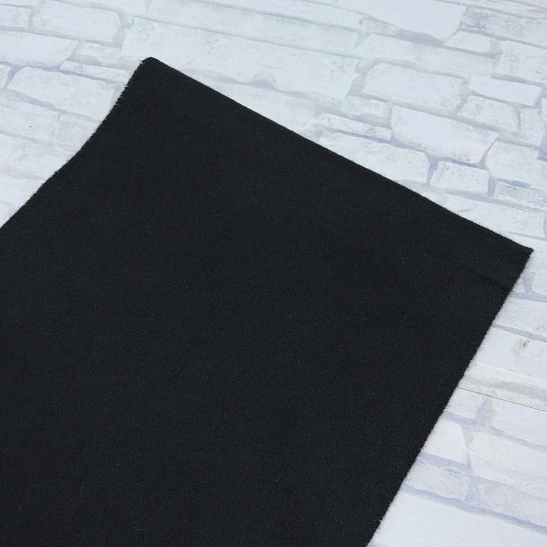 Johnstons of Elgin　ブラック フリンジ付マフラー 黒 ブラック