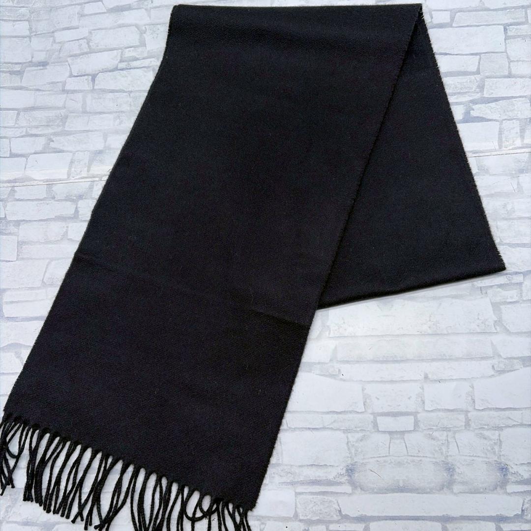 Johnstons of Elgin　ブラック フリンジ付マフラー 黒 ブラック