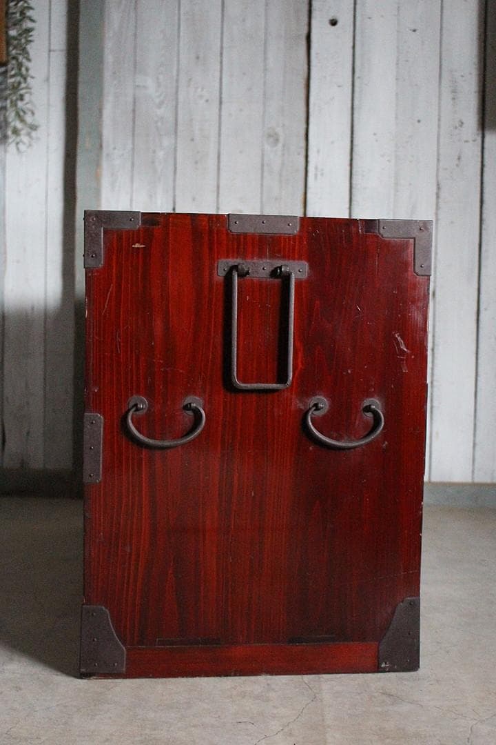 綺麗な丸金具庄内箪笥　2段 　 中桐製　タンス　収納　古家具　古民家　時代家具