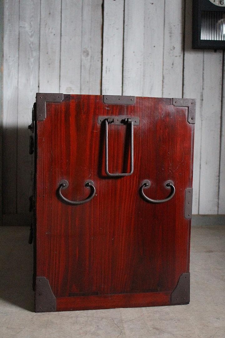 綺麗な丸金具庄内箪笥　2段 　 中桐製　タンス　収納　古家具　古民家　時代家具