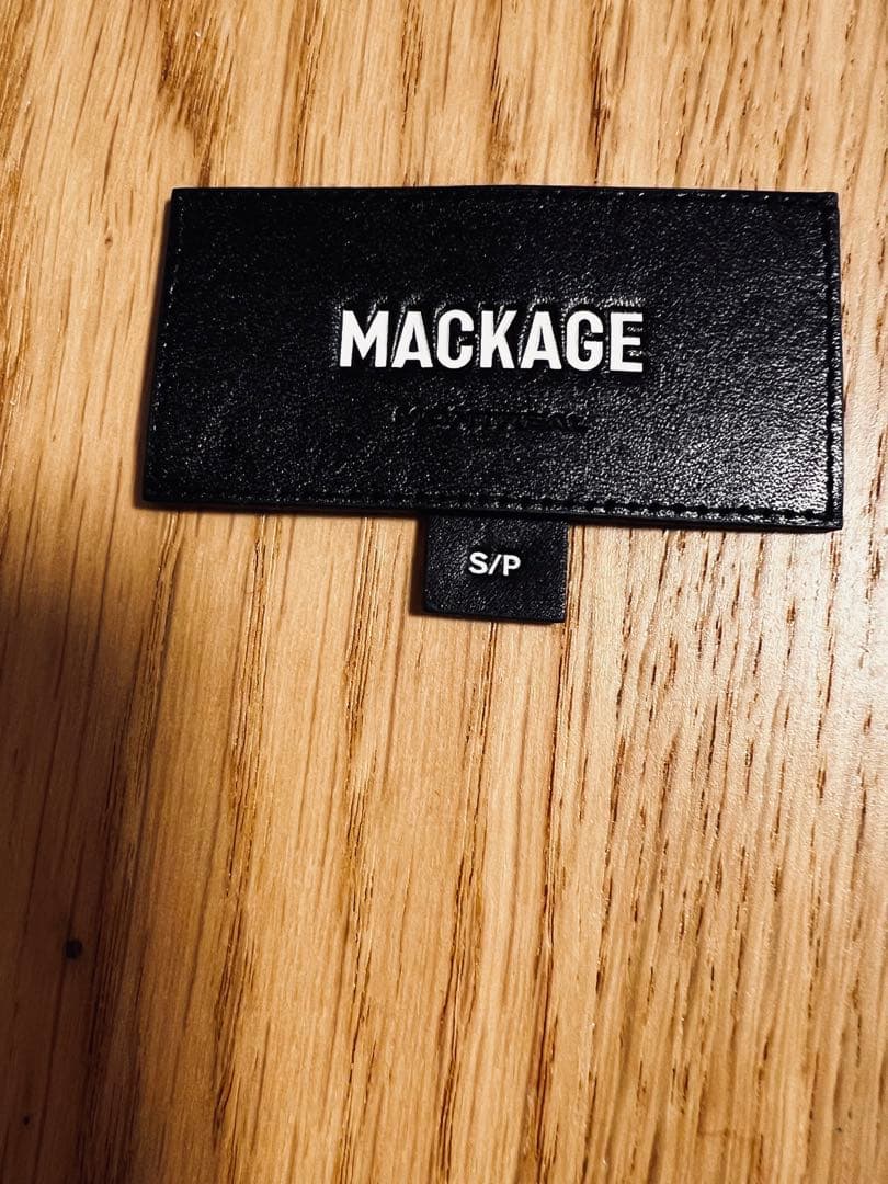 マッカージュ　ベージュコート