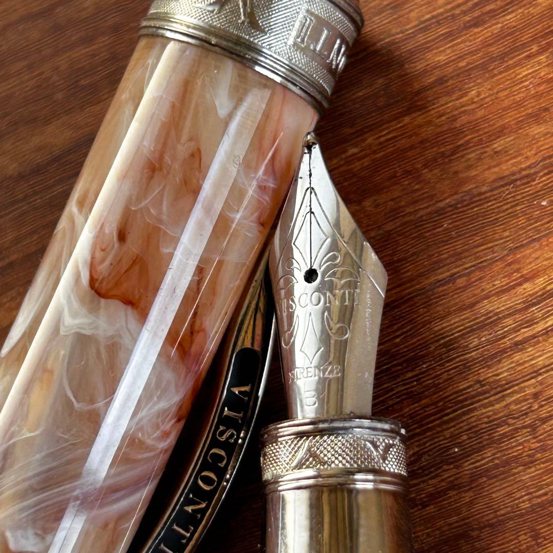 ⭐︎ビスコンティ 万年筆 ヴァン•ゴッホ　バニラ　ミディアム