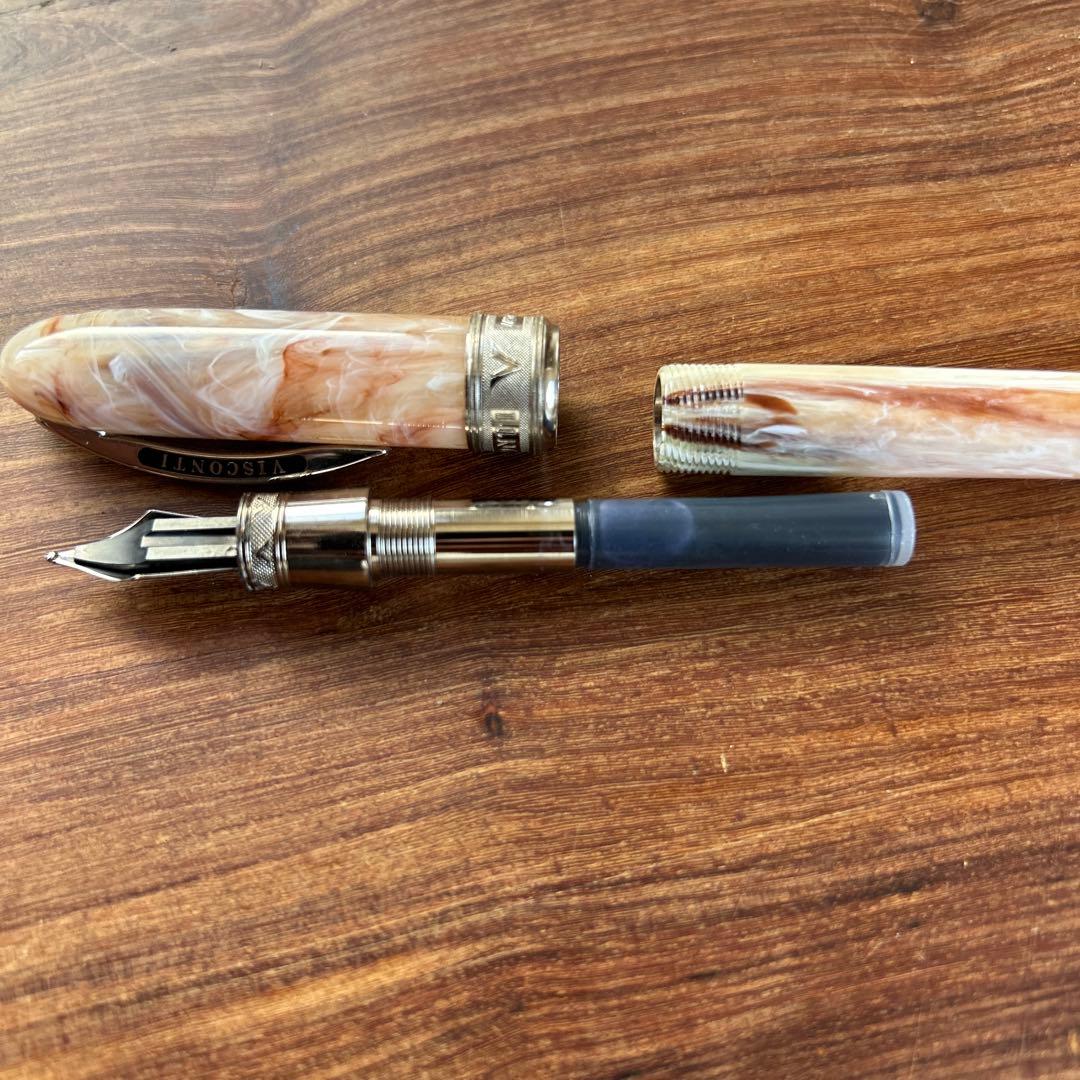 ⭐︎ビスコンティ 万年筆 ヴァン•ゴッホ　バニラ　ミディアム
