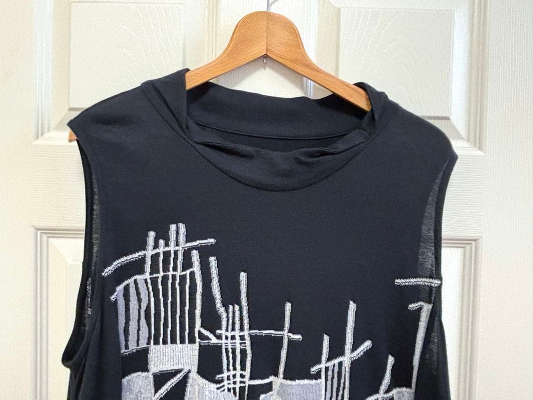 美品 慈雨 ジウ jiu チュニックベスト　ブラック