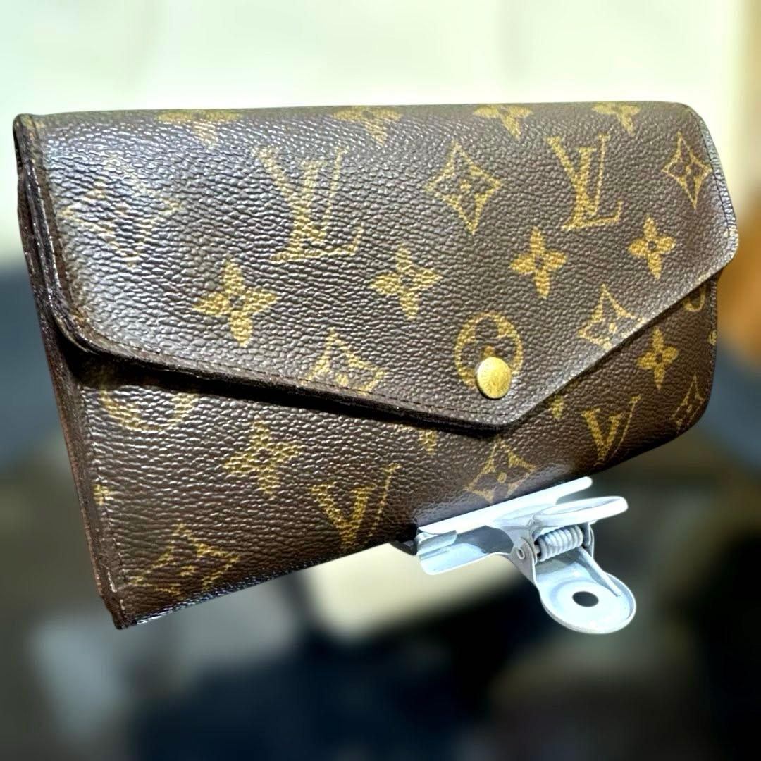 14☆優良品♪カード16枚タイプ☆サラ長財布