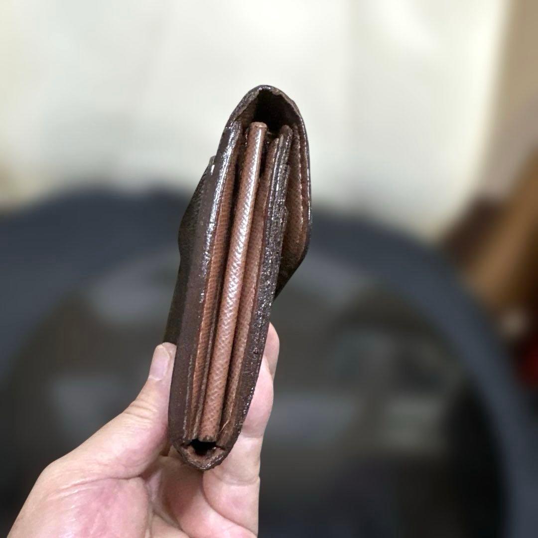 14☆優良品♪カード16枚タイプ☆サラ長財布