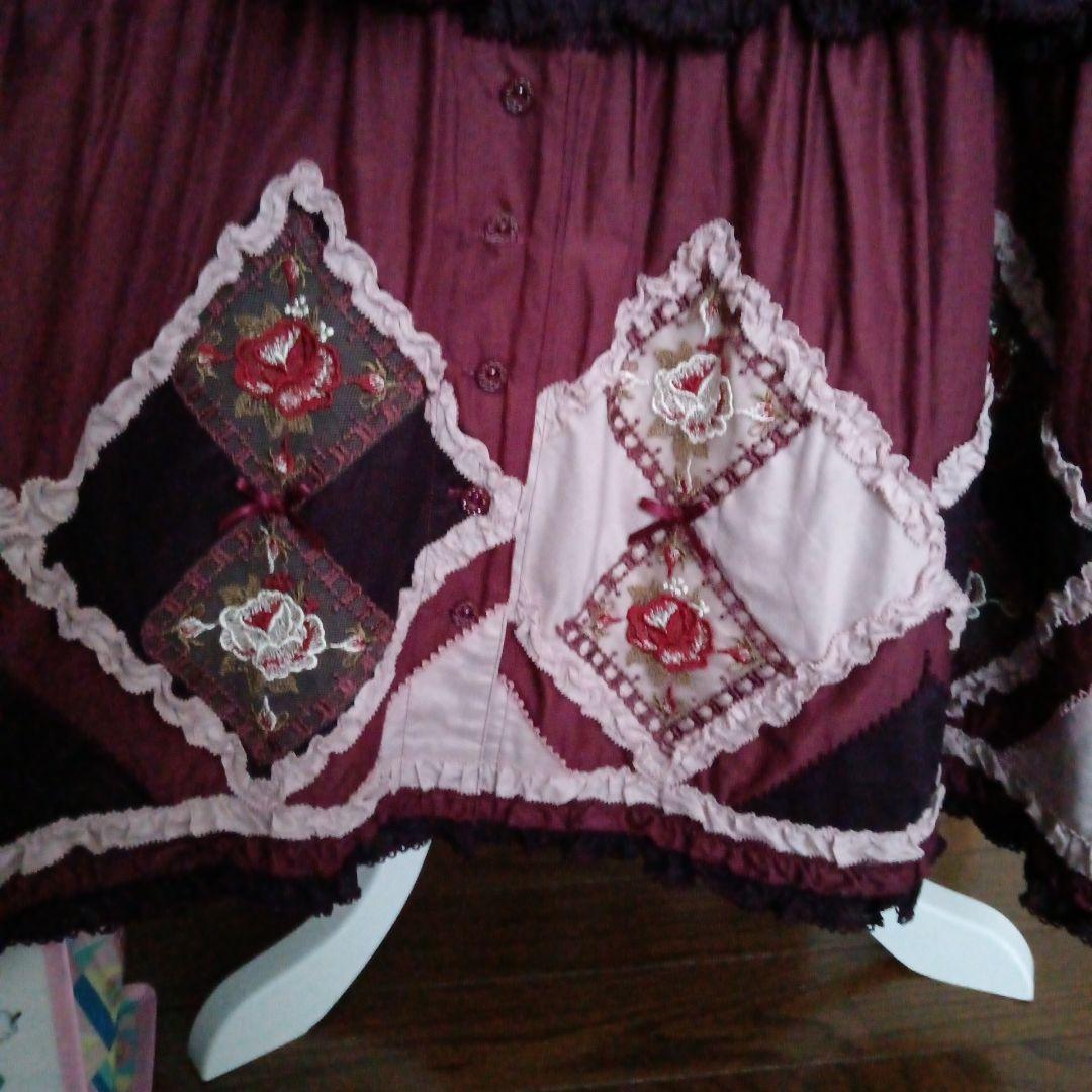 ピンクハウス　ローズチュールレース使いパッチワーク風ワンピース　モーブピンク　赤