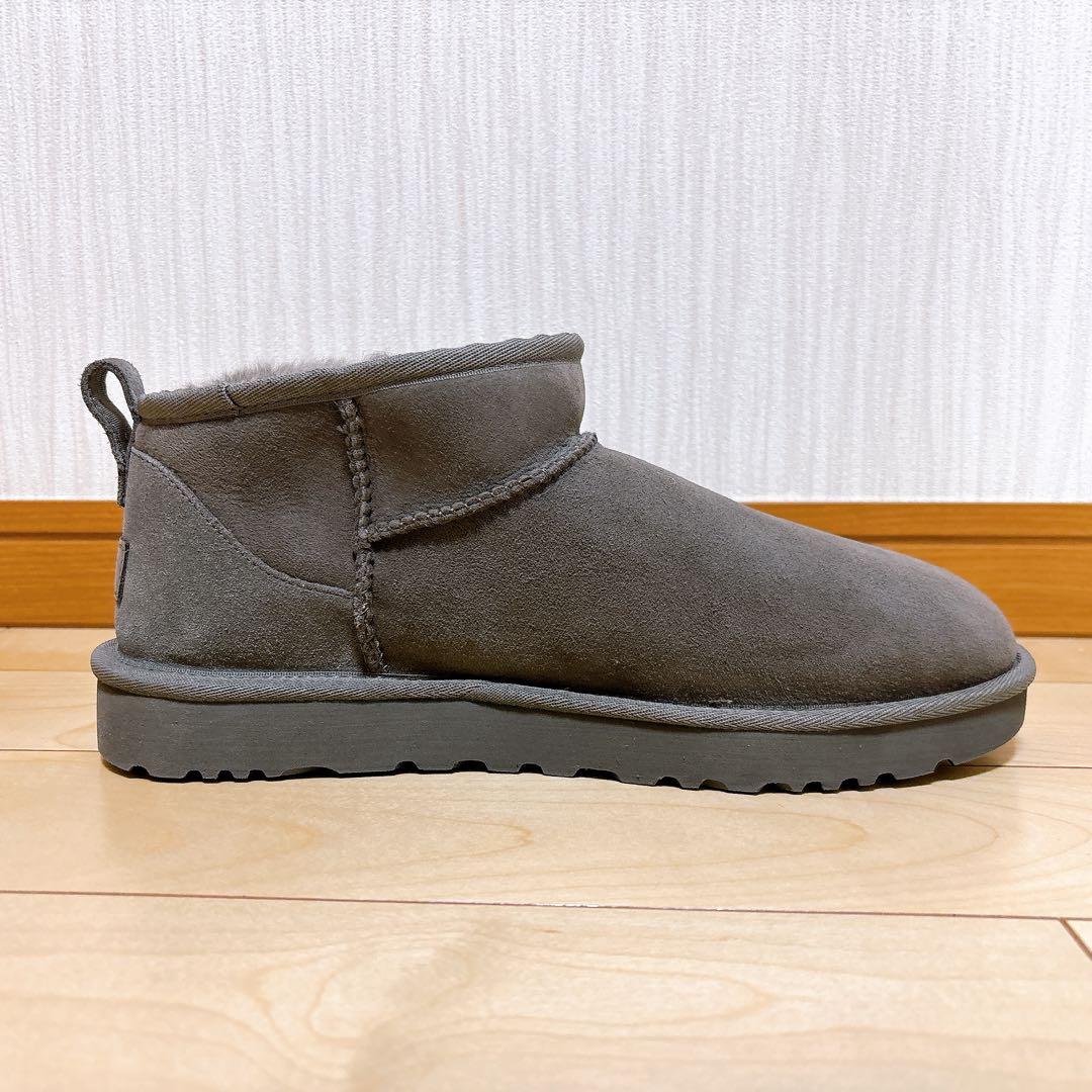 未使用シール付き◎送料込み/匿名配送◎UGG ウルトラミニ　ムートンブーツ