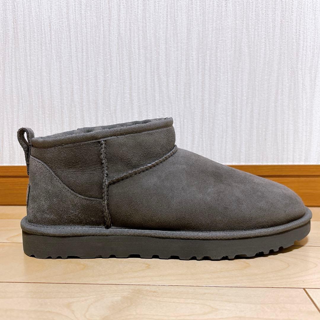 未使用シール付き◎送料込み/匿名配送◎UGG ウルトラミニ　ムートンブーツ