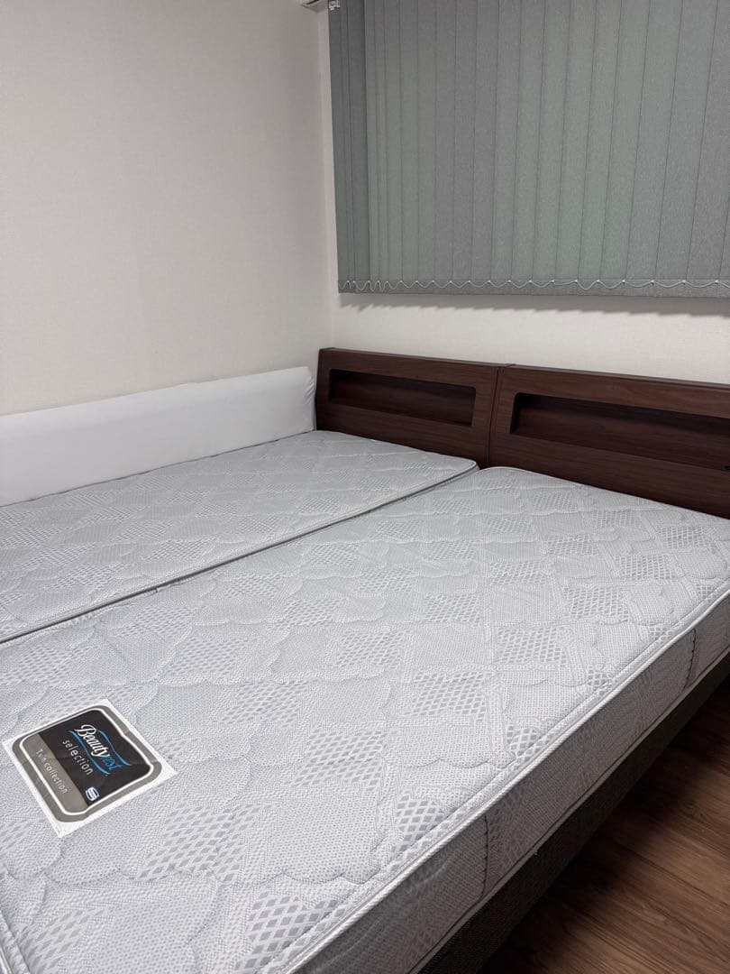 シモンズ　SIMMONS シングルベッド　2台　マットレス　　セット　シングル