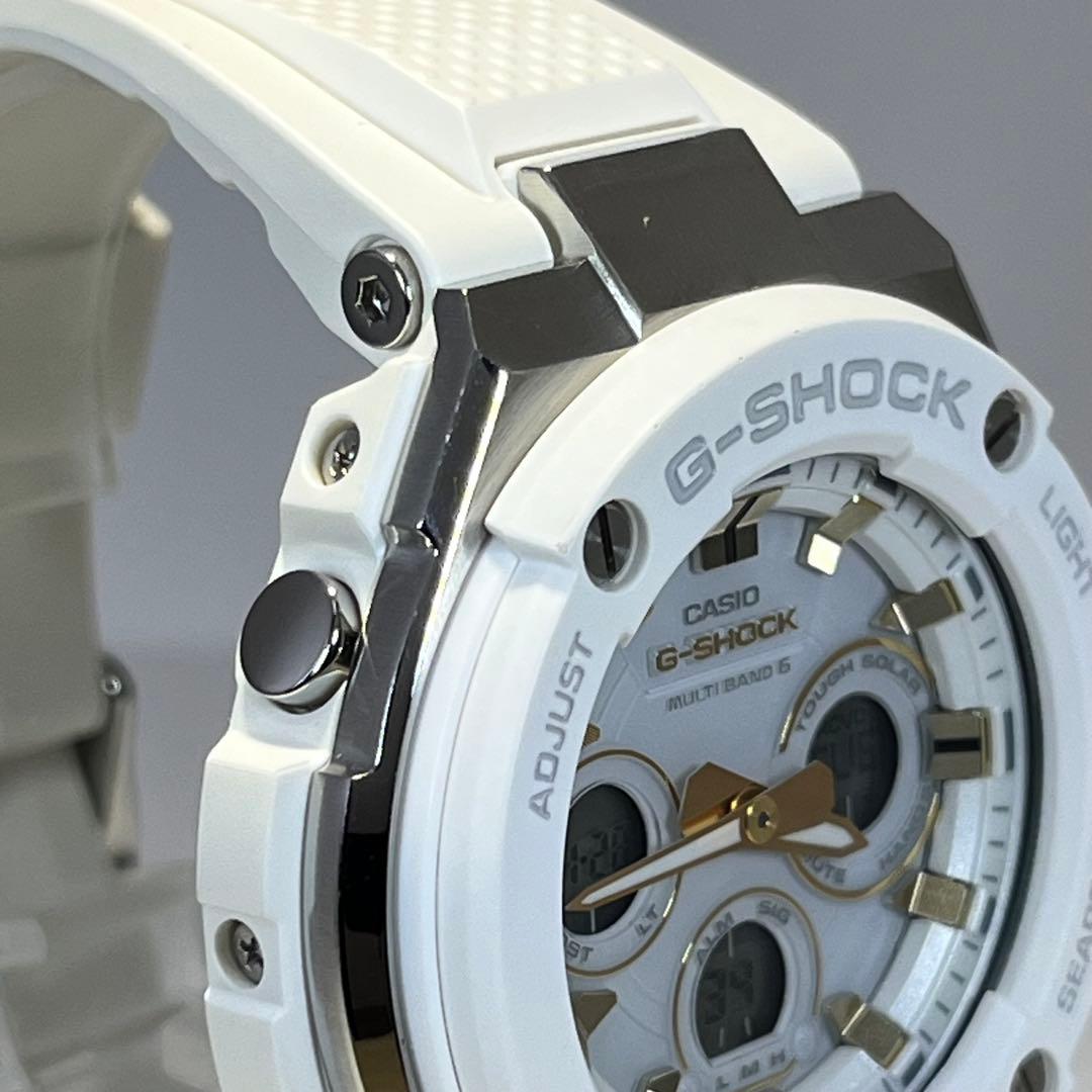 美品✨G-SHOCK GST-W300 電波ソーラー メンズ腕時計 ホワイト