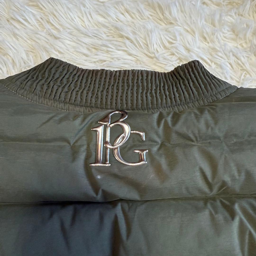 【1PIU1UGUALE3 GOLF】極美品✨ダウンジャケット ロゴ カーキ Ⅶ