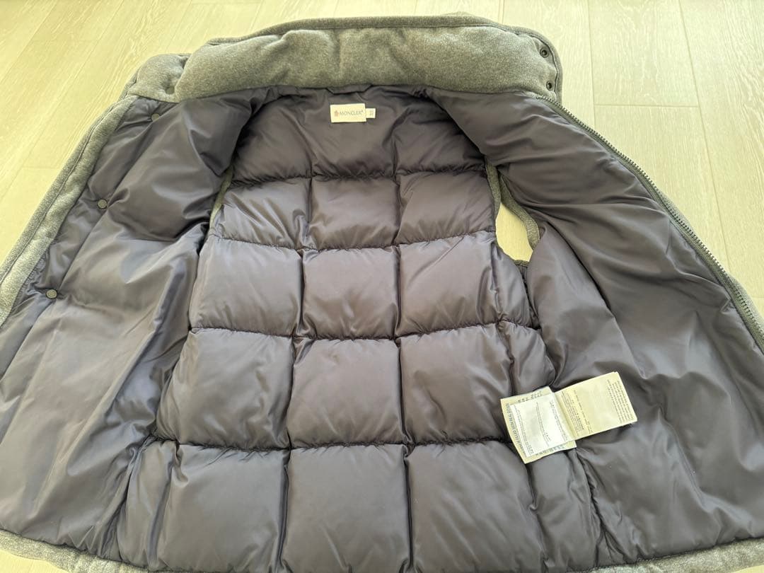 モンクレール　ダウンベスト　フード取り外し可　XS グレー