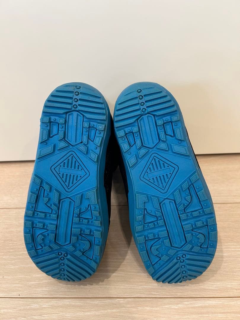 子ども用スノーボードブーツ