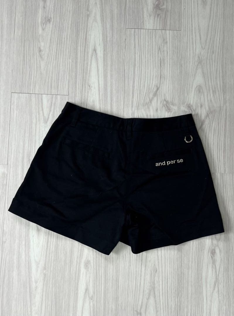 半袖シャツとショートパンツセット