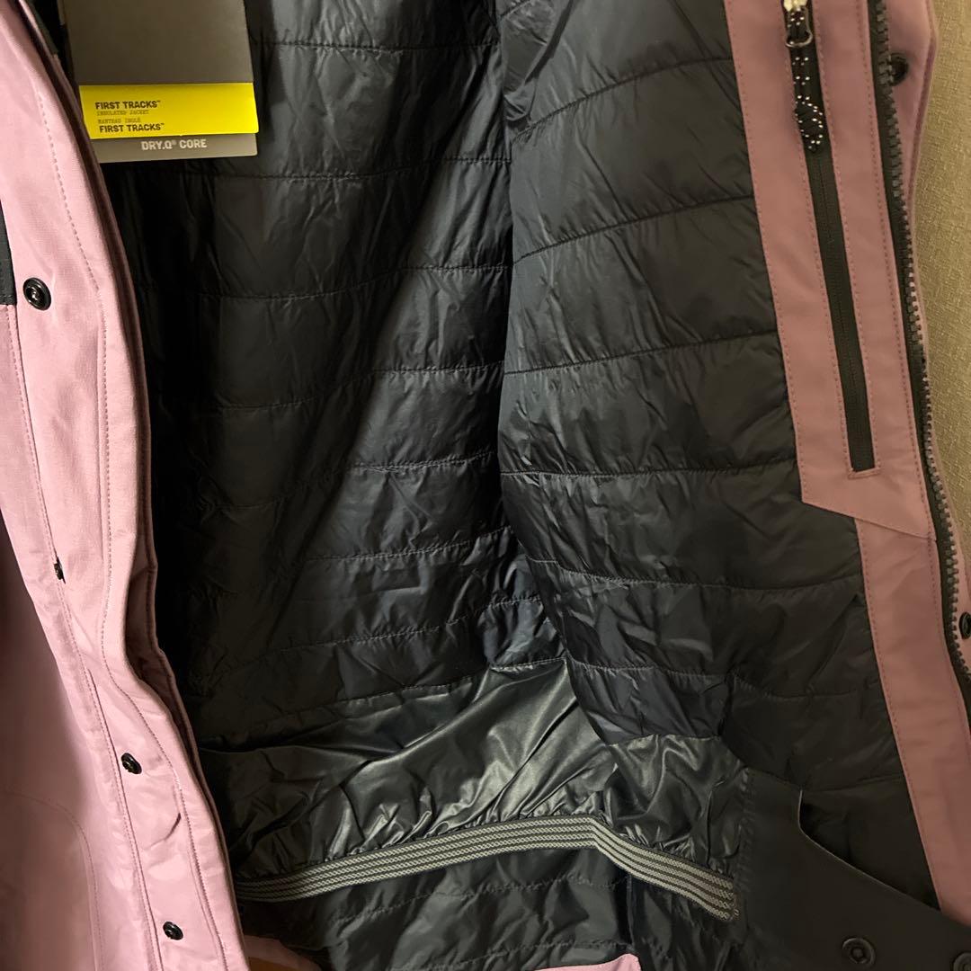 マウンテンハードウェア　FirstTracks InsulatedJacket