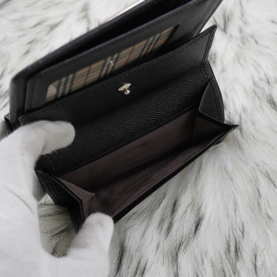 新品未使用品　BURBERRY LONDON 二つ折り財布　ノバチェック　黒