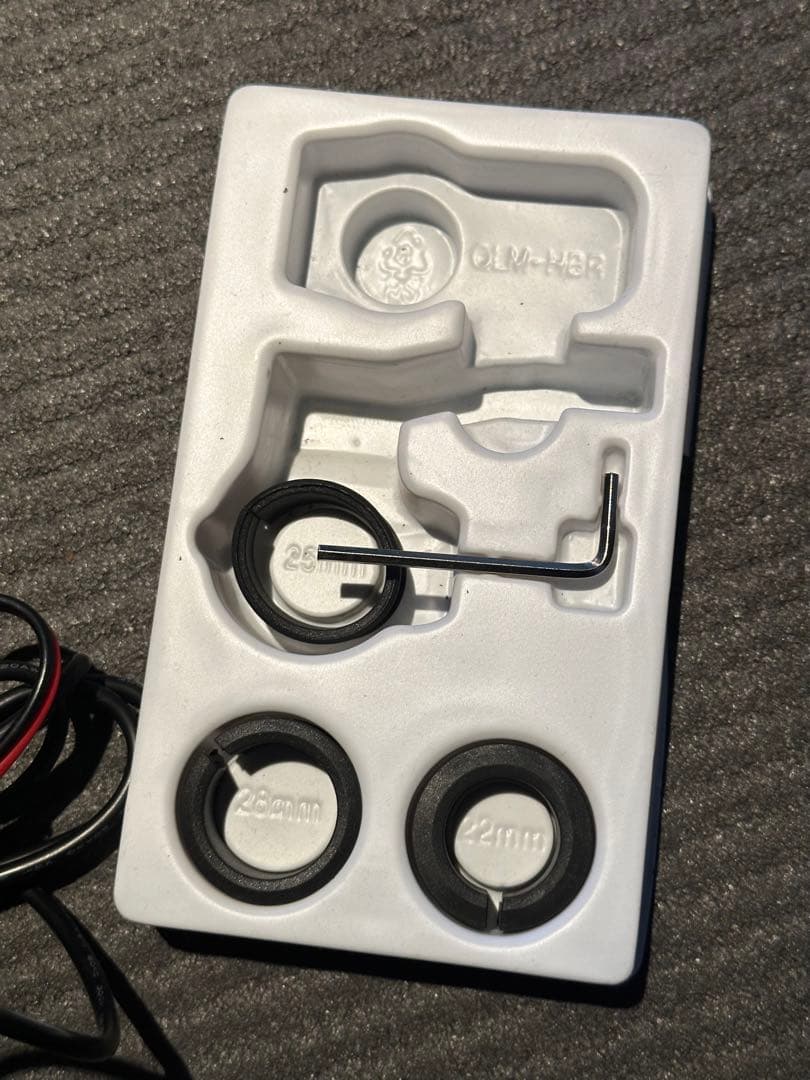 クアッドロック　QUAD LOCK USBダンパーセット　おまけ付き