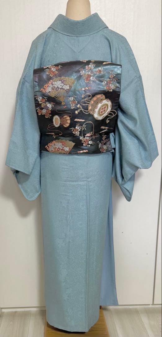 美品　証紙付き　草木染　辻ヶ花模様織り出し　色無地着物