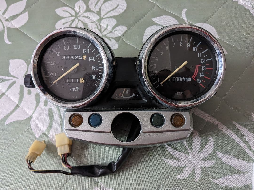 ゼファー400Xメーター