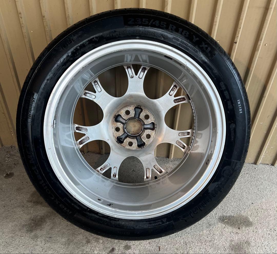 アルファロメオ純正18インチホイール＆タイヤ4本セットです。