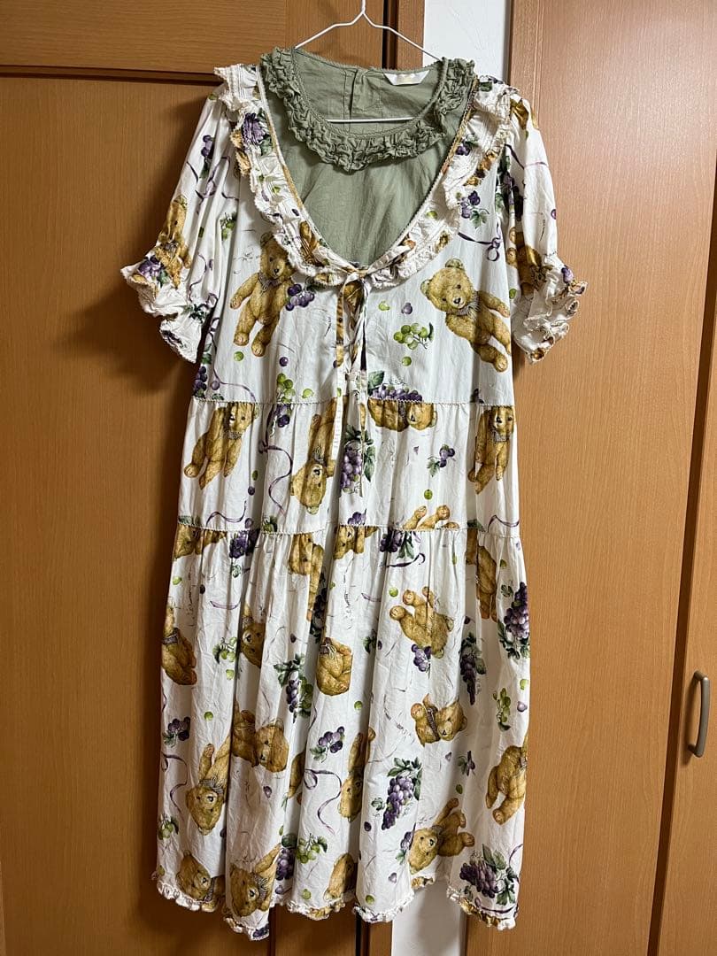 ピンクハウス くま葡萄プリントミディワンピース