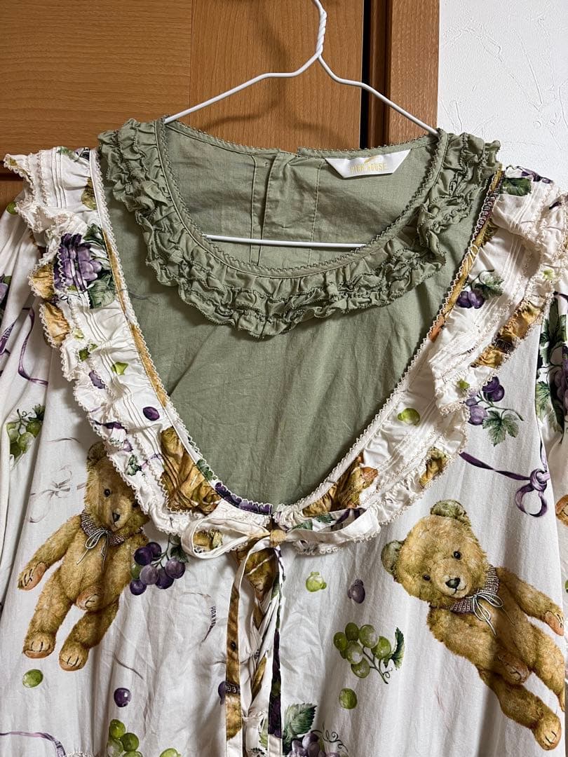 ピンクハウス くま葡萄プリントミディワンピース