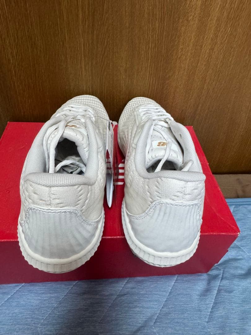 ニューバランス　AB4040W7