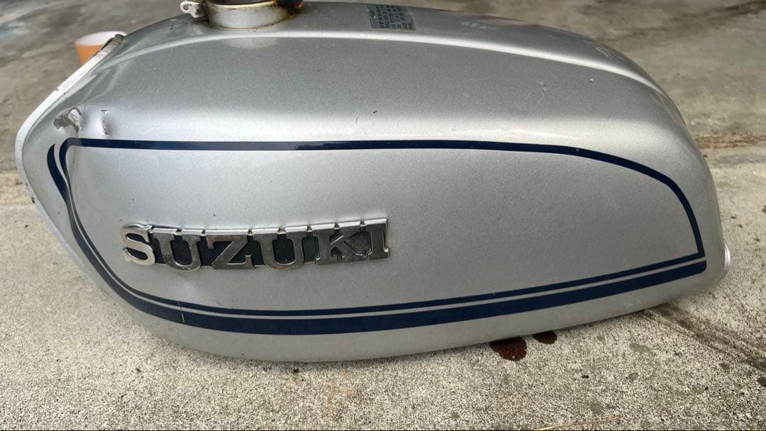 GT380 B4 純正タンク　レストアベース　外装 サンパチ　gs550