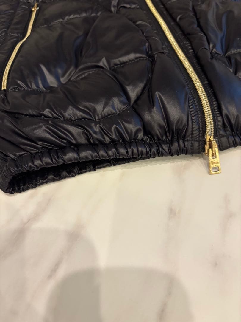 Hernoヘルノ ダウンベスト フード付黒 サイズ40