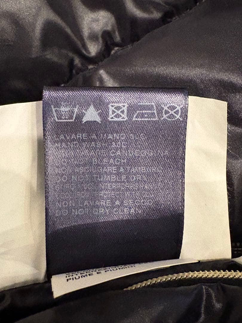 Hernoヘルノ ダウンベスト フード付黒 サイズ40