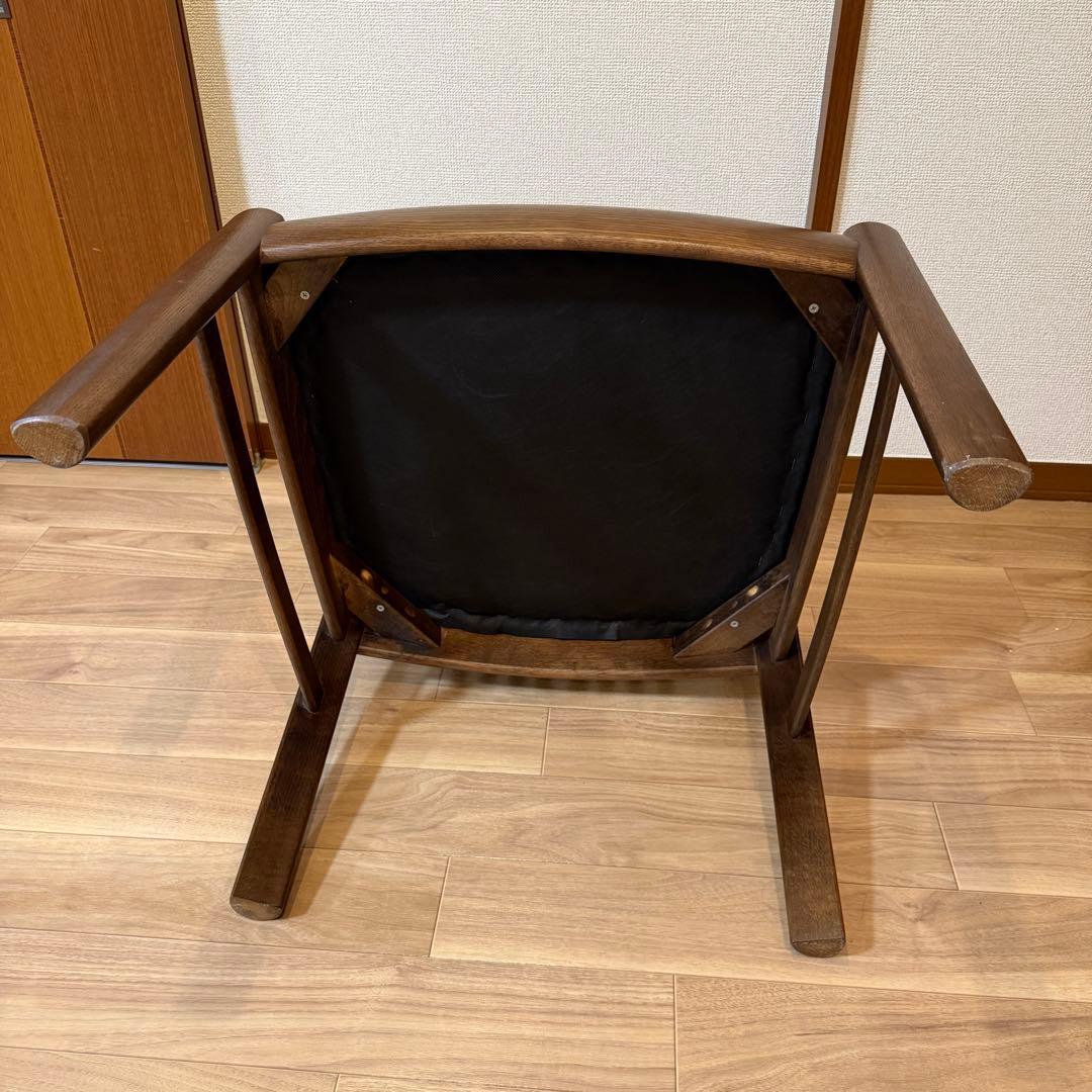 カリモク家具 ダイニングチェア 木製 レザー調座面 椅子　NO.1