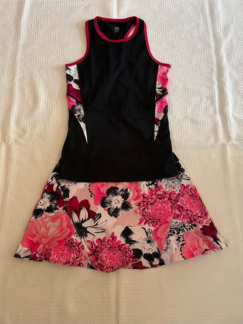 テイル　テニスウェア　上下セット　US-XSサイズ