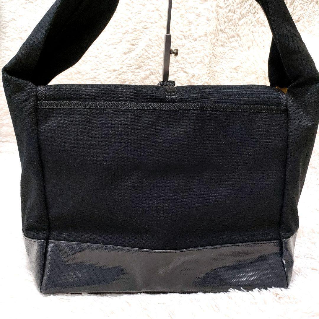 【美品】 WILDTHINGS × JUNMIKAMI メッセンジャーバッグ