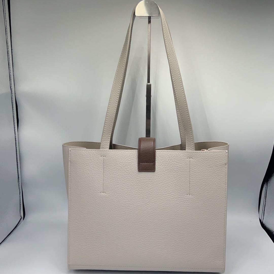 極美品✨FURLA フルラ　ソフィア トートバッグMサイズ レザー　アイボリー