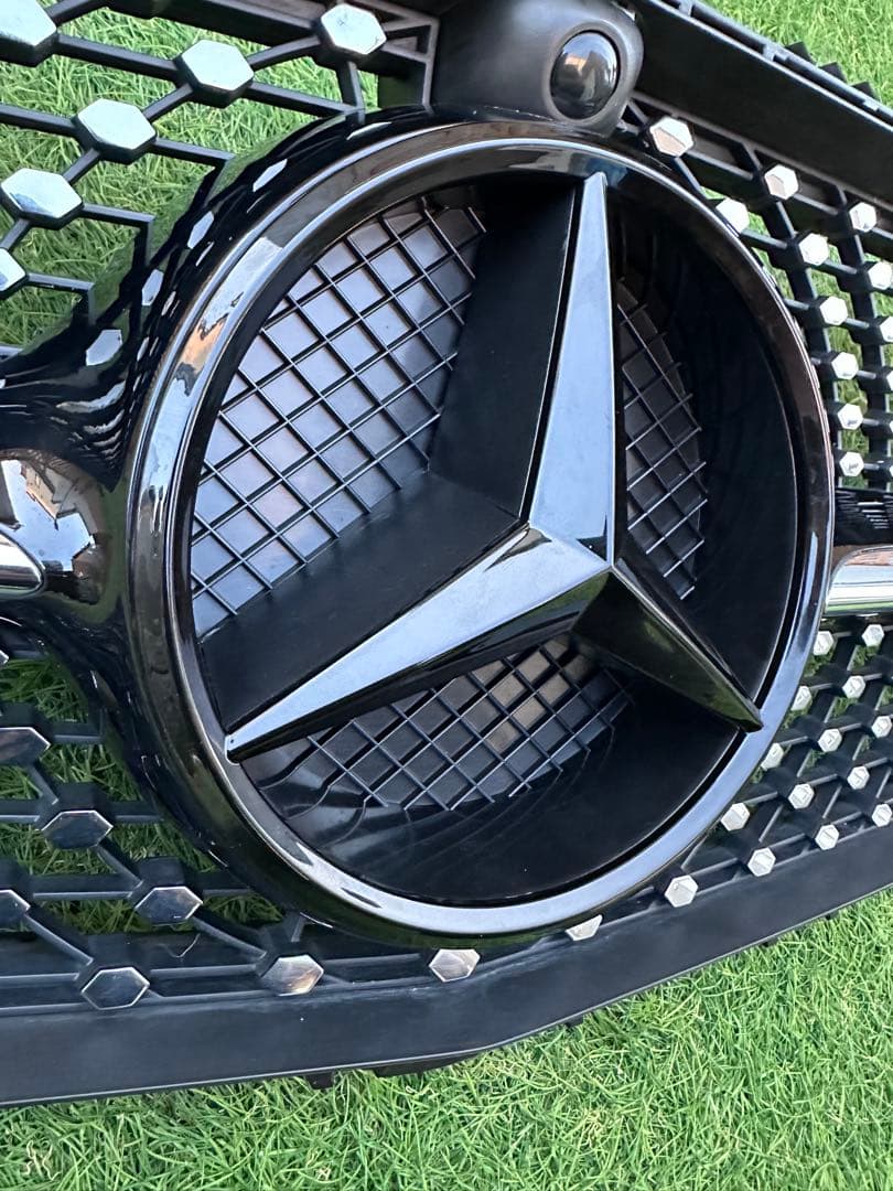 ベンツ　W213 E43 AMG （前期）43スタイルダイヤモンドグリル