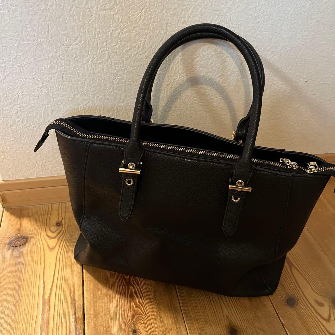 INDIVI 黒 バッグ A4可インディヴィ　就活　リクルート　仕事用　ビジネス