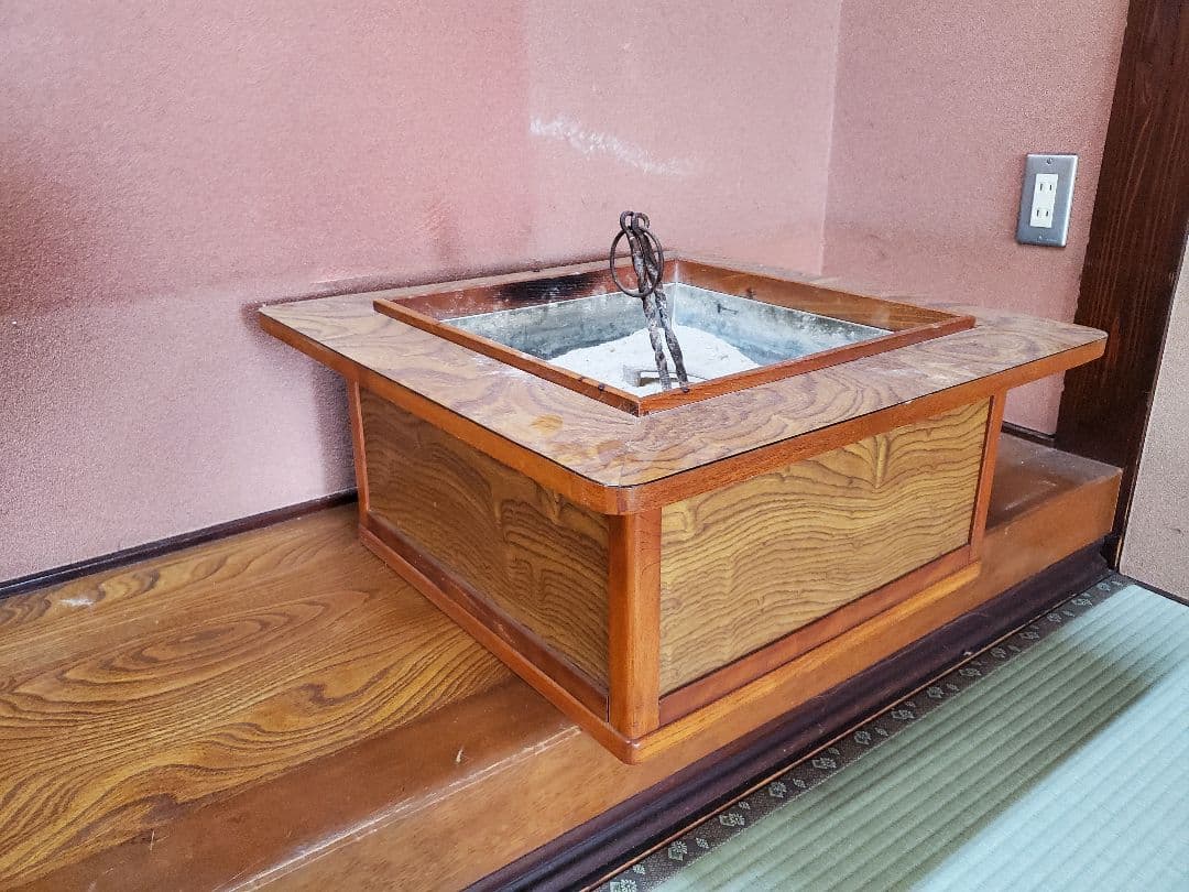 T*Y様 木製囲炉裏 砂入り 良好状態